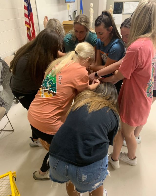 As Cosmetology students get familiar with their classroom and learn safety in the beginning weeks of class, they also take a moment for some bonding exercises.
#centraltechedu #centraltechcosmo