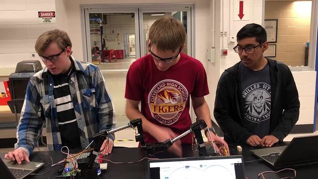 Pre-Engineering students do the hand shaking experiment with robots. Sound on to hear Mr. Applegate's explanation.
#centraltechedu #centraltechPreEngineering #stem #stemeducation #pltw