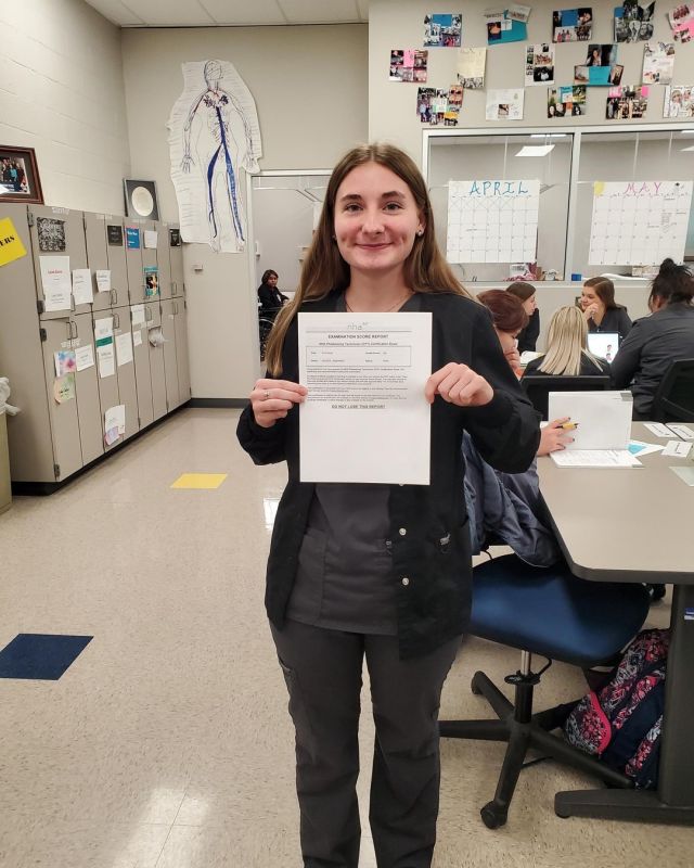 Congratulations to Advanced Health Career students, Haydyn R, Alyssa B, Shaylyn M, Savannah D, Katey L, Toni L, Pamela H, Abbie P, and Emma P on  earning your National Phlebotomy License.
#centraltechedu #centraltechAHC