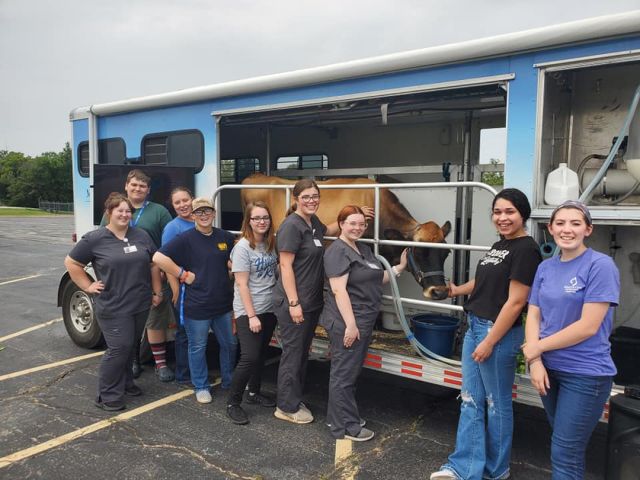 Thank you Southwest Dairy Farmers for bringing your dairy cow out and educating the Advanced Health Careers, Health Careers, and CAD classes!
#centraltechedu #centraltechAHC #centraltechHC #centraltechCAD