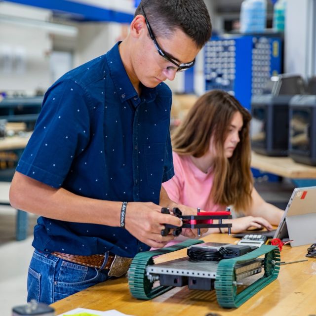 Aerospace? Architecture? Civil Engineering? Robotics? My mind is blown! 💥 Apply today for our Pre-Engineering Academy! centraltech.info/pre-engineering 

#centraltechPreEngineering #stemeducation