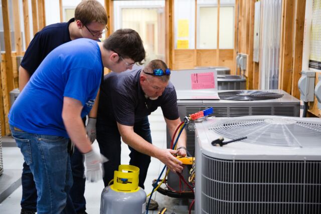 A huge shoutout to those who keep us cool during the Oklahoma heat. ❄️

Don't forget to check out our HVAC Trades class, and happy Air Conditioning Appreciation Day!

#centraltechHVAC