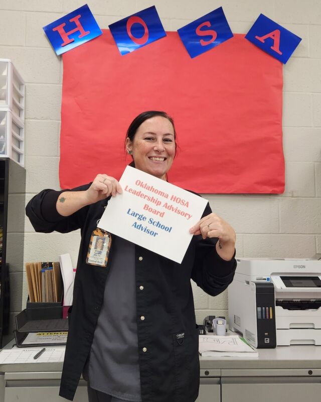 You're looking at the newest Oklahoma @hdayhosa Leadership Advisory Board Large School Advisor! 🎉

Congratulations Brandi Fisher, well deserved!

#centraltechedu #centraltechAHC #HOSA