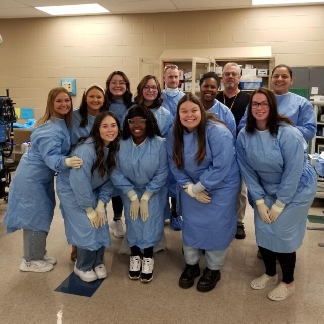 Our Surgical Technology students have been observing at @stillwatermedicalcenter since 11/1, but today is the day!

Clinicals are officially starting. Everyone wish them luck! 🍀

#centraltechSurgTech