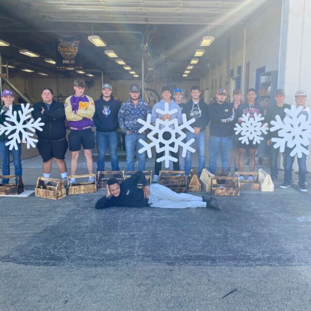 Have you been to Sapulpa's Route 66 Christmas Chute?

Our construction students built several snowflakes you'll see hanging in the chute. It's a must to check out. ❄️

#centraltechConstruction