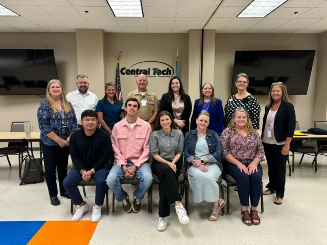 Business & Information Technology, Network Security, and Pharmacy Tech students at our Sapulpa campus came together for mock interviews. 👔⁠
⁠
With the support of representatives from various local companies like Swift Staffing Solutions, Jim Norton Auto Group, T.D. Williamson, Inc., SpiritBank, OakTree Staffing, TulsaConnect, The Orthopaedic Center, and Creek Nation, our students gained valuable insights into what to expect in career-related interviews. Guest interviewers participated in a Q&A panel, sharing essential tips for successful job interviews. One of the representatives even mentioned, "I have been participating in student interviews with several schools for years, and this group of students is the most professional and prepared students I have had the opportunity to interview."⁠
⁠
Thank you to all who participated!⁠
⁠
#centraltechBIT #centraltechNSA #centraltechPharmTech