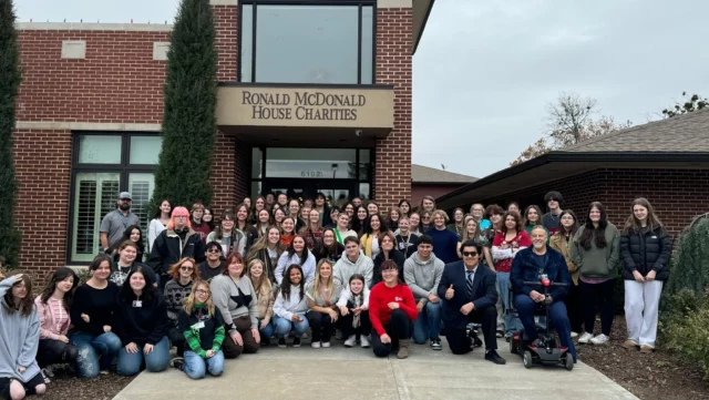 Digital Media, Graphic Design, and Business & Information Technology students from the Drumright campus visited the Ronald McDonald House to make donations.

#centraltechDM #centraltechGraphicDesign #centraltechBIT