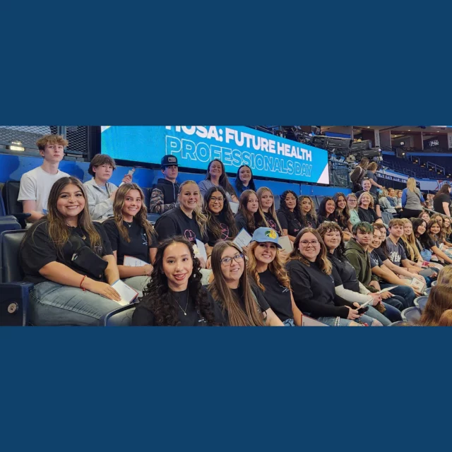 On Monday, Advanced Health Careers, Health Careers, and Medical Assisting from the Drumright campus took students to a @hosafhp day at the Paycom. They were able to listen to a panel and ask questions, shoot a free throw on the @okcthunder Court, talk to College and Job Recruiters. Then had a break to eat and back to Paycom for Thunder Up and Tip Off game against the @bucks. It was a great day for leadership and a great game!

#centraltechAHC #centraltechHC #centraltechMA