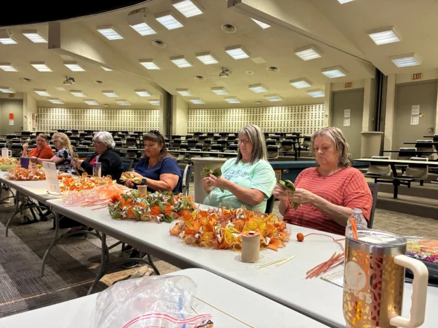 We had a blast at last night’s Wreath Making class, where festive vibes and personal touches came together beautifully. Thanks to everyone who joined us to kick off the season in style!