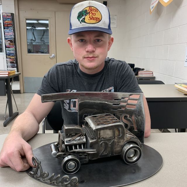 Constantly impressed by the quality of work our students produce - check out this INCREDIBLE 1st Place Welding Sculpture by Tyler Merriman from Cleveland High School.  Tyler will be advancing to SkillsUSA Nationals in June. #centraltechweldfab