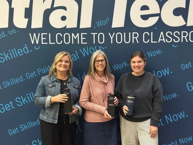 Congratulations to this month's Life Changers!

Kacee Poteet, Fawnda McGuire, Riley Riley, and Ronny Capps